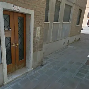Apartament Casa Carla - Comodo In Cannaregio - 2 Private, Wenecja
